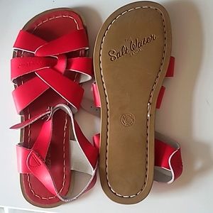 Saltwater Sandals Original Red, size 8 Women's-never been worn
